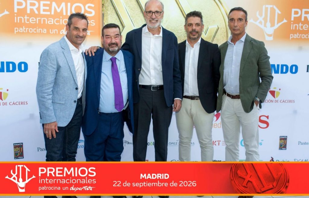 Ernesto Aspe, Julian Casas, Alejandro Hernandez, Santiago Aparicio y Melcior Mauri patrocina un deportista